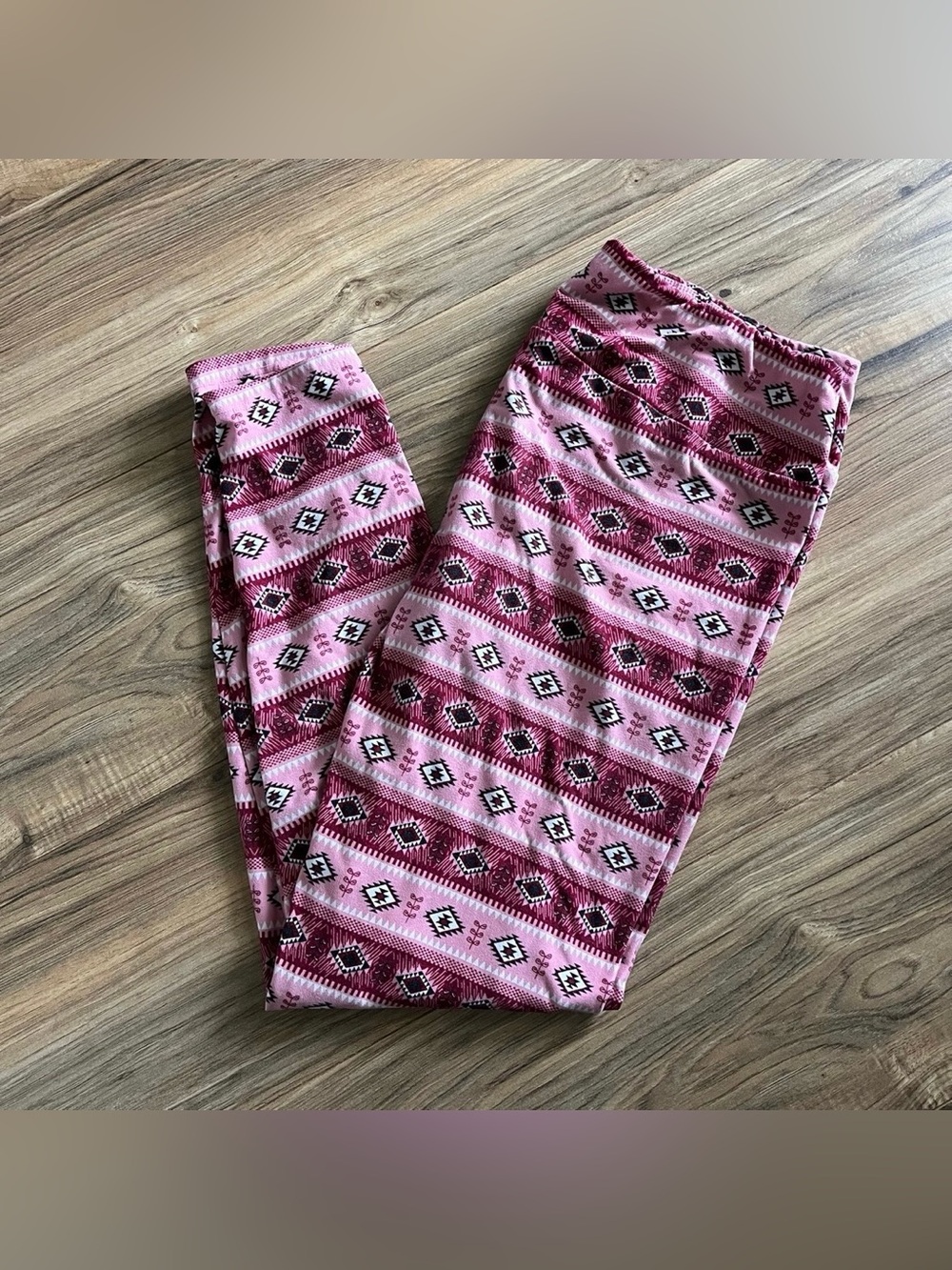 LuLaRoe TC Pink and Burgundy Aztec Leggings